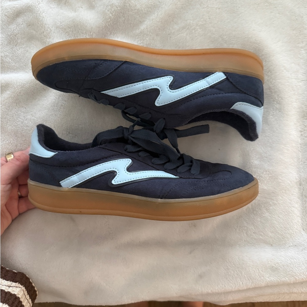 Madden Girl Navy and Light Blue Sneakers